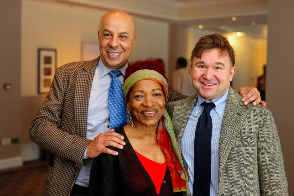 Mme Bonnie GREER OBE